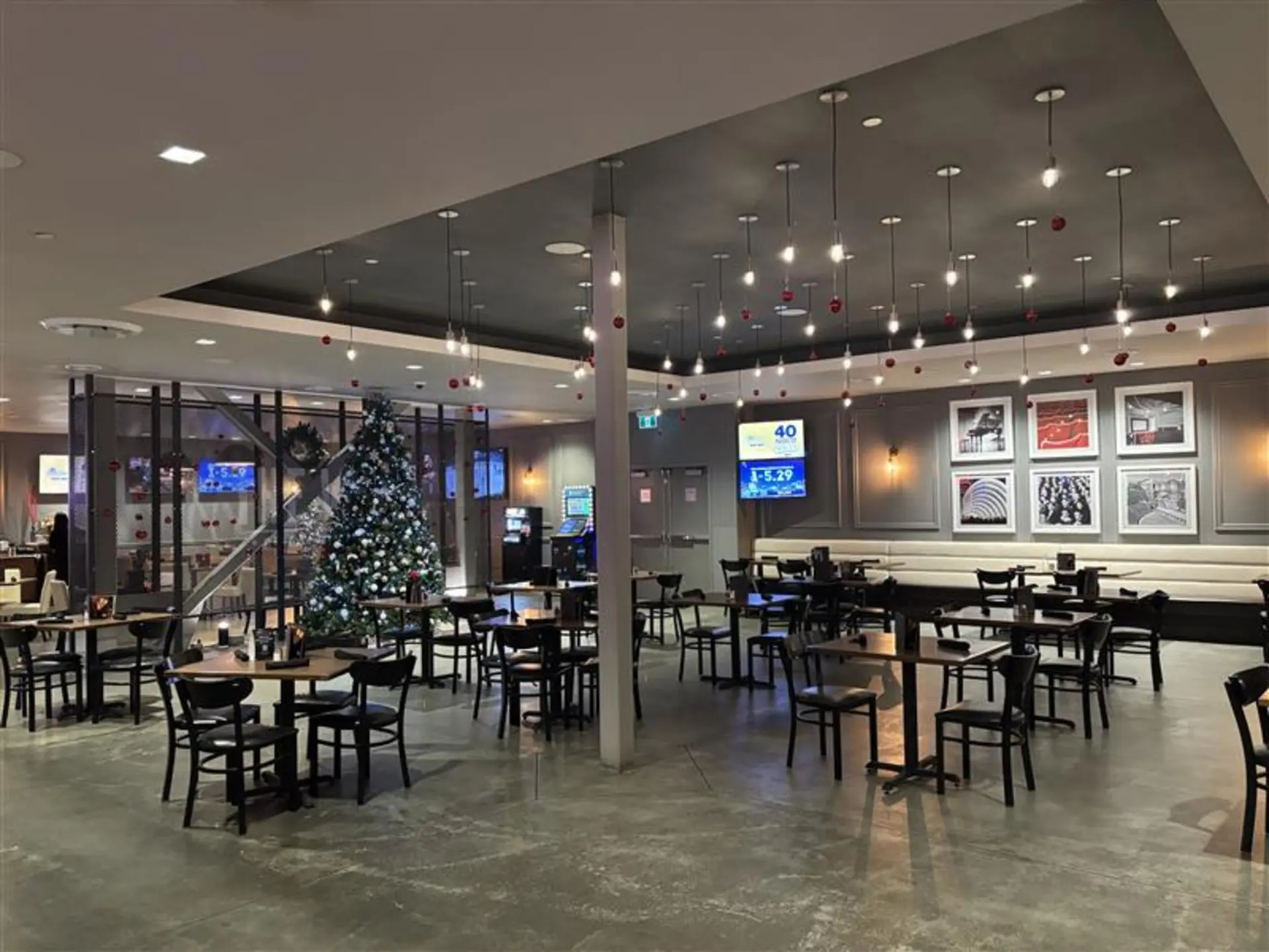 Bar and dining area at Elements Casino Victoria